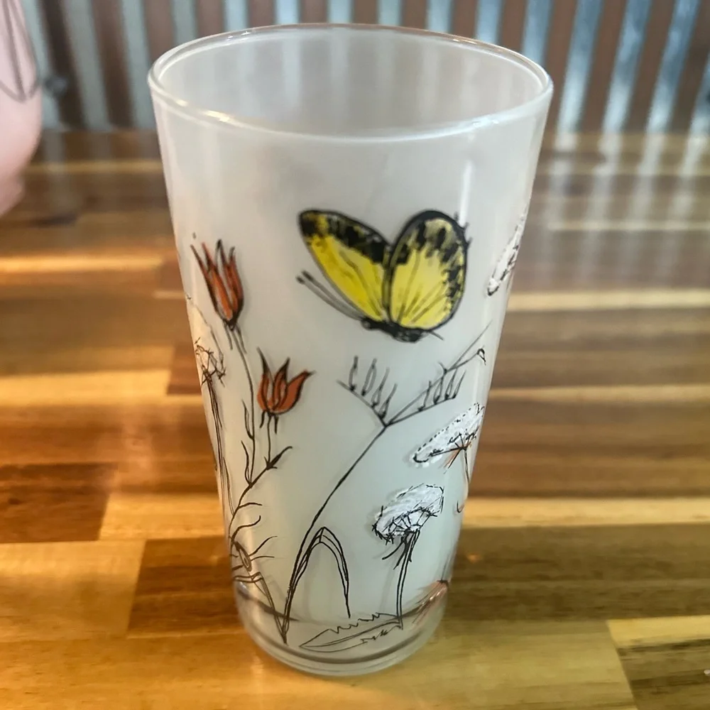 Perfect condition Vintage Gay Fad Meadow from the Gaite collection(Butterflies) - Picture 7 of 9